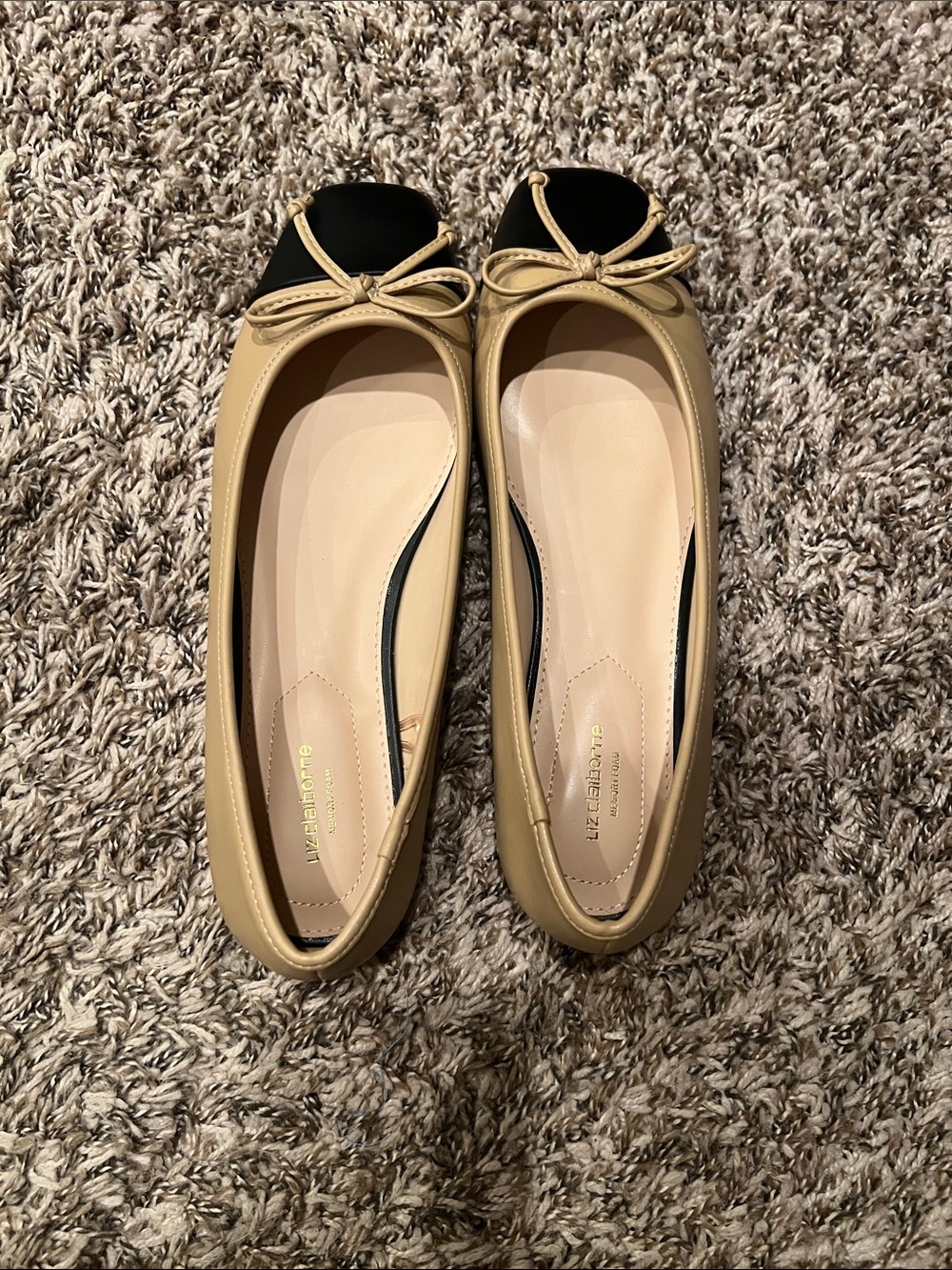 Liz Claiborne Tan and Black Leather Ballet Flats with Bow Accent